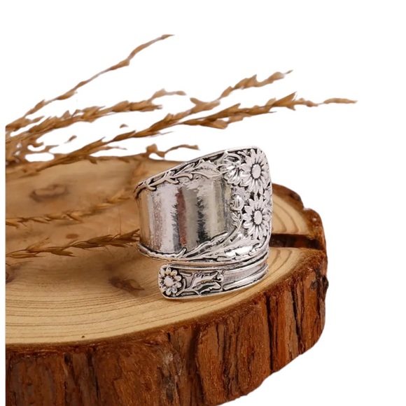 Silver Plated Floral Spoon Wrap Ring - Picture 8 of 8